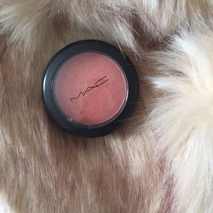 Mac Blush Style Frost